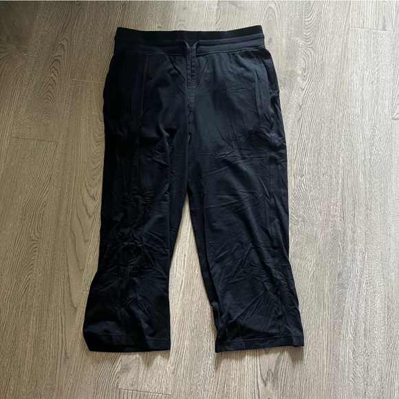 EUC lululemon ready to rule cropped pant - Picture 1 of 2